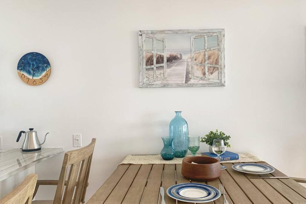 New Listing Beach Bliss 211! Stunning Bay View Traverse City Eksteriør bilde