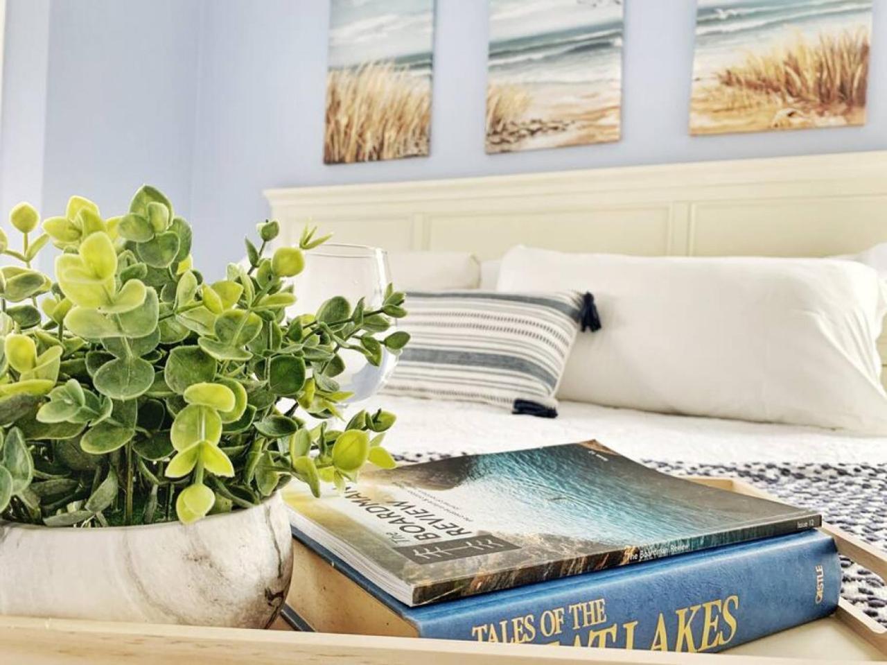 New Listing Beach Bliss 211! Stunning Bay View Traverse City Eksteriør bilde